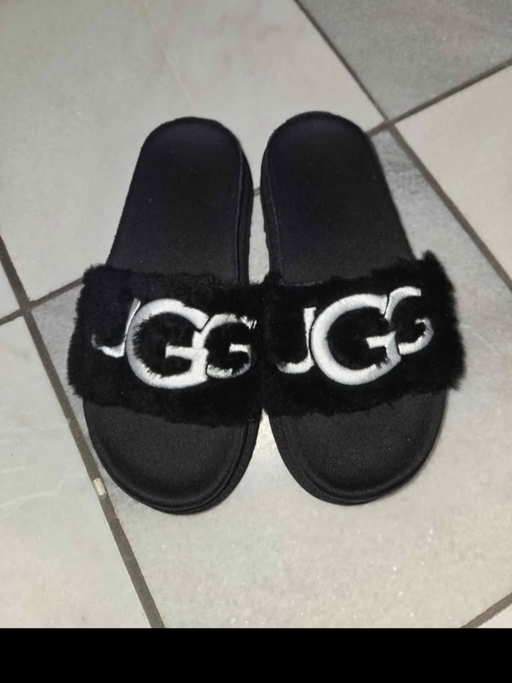 UGG Laton Fur Slides
